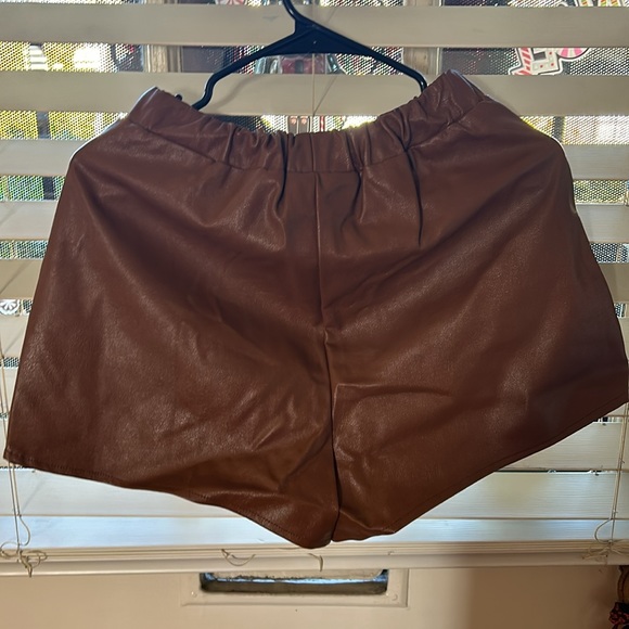 Women’s 2 piece outfit - Picture 5 of 7